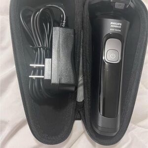 Philips Norelco 6000 Series Shaver with Trimmer - Black